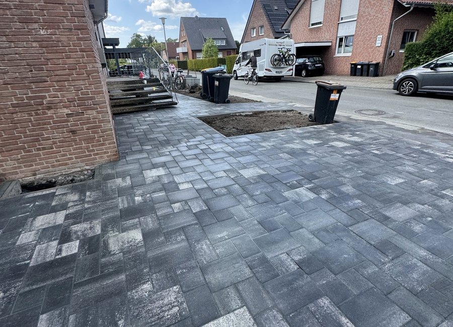 Vorher Nachher Projekt Gartenbau Münster Fernandes und Lopes