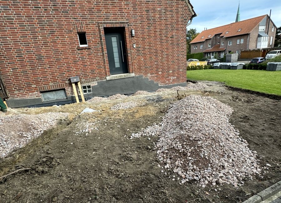 Vorher Nachher Projekt Gartenbau Münster Fernandes und Lopes